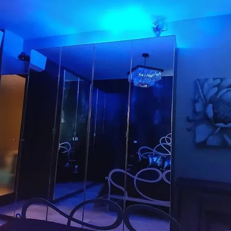 Blue Holidays Виареджо